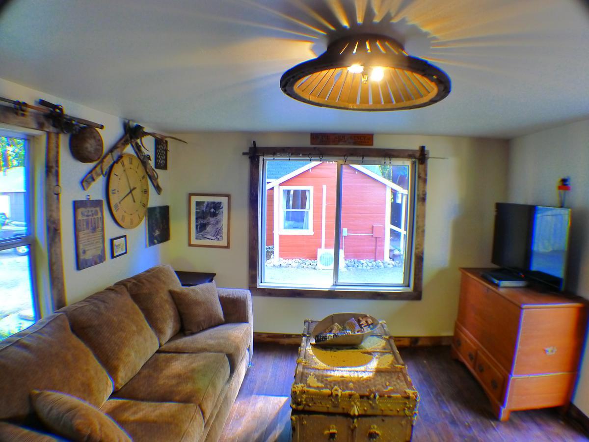Miner'S Camp Motel Foresthill Eksteriør billede