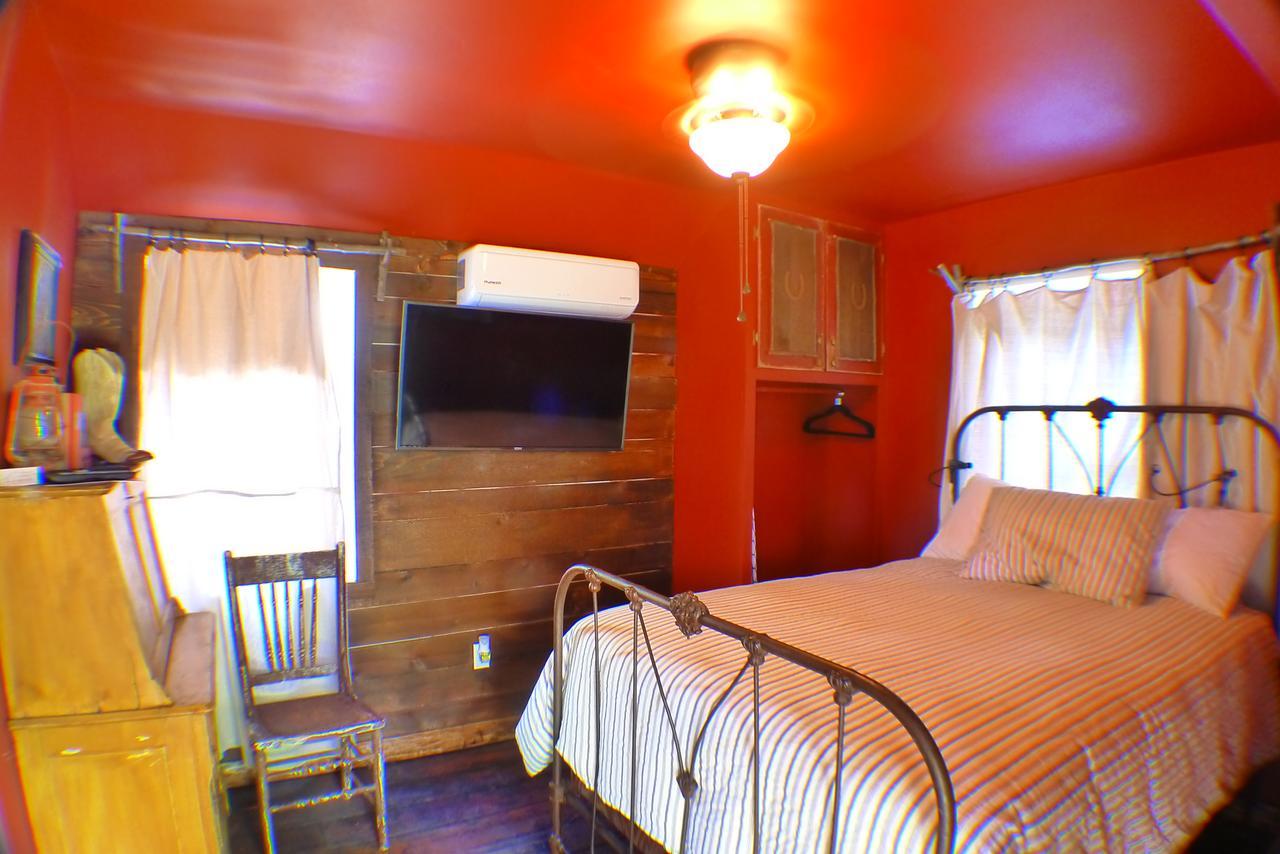 Miner'S Camp Motel Foresthill Eksteriør billede